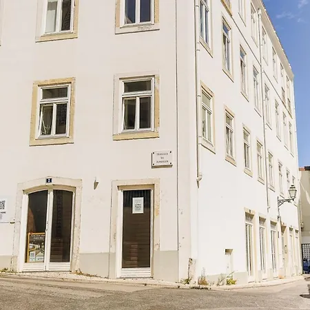 Stylish Alfama | River Views By The Se
