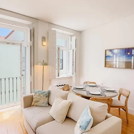 Stylish Alfama | River Views By The Se Лиссабон