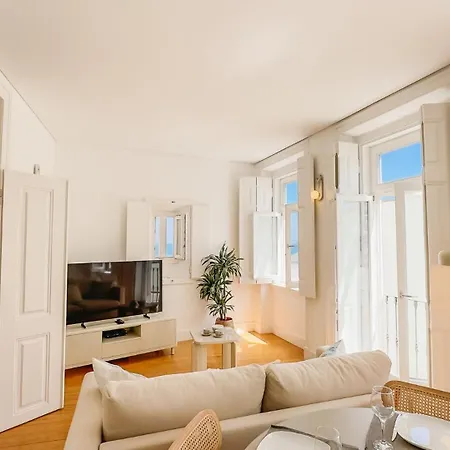 Апартаменты Stylish Alfama | River Views By The Se