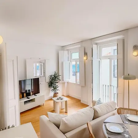 Stylish Alfama | River Views By The Se Апартаменты Лиссабон