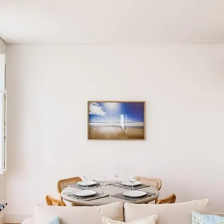 Апартаменты Stylish Alfama | River Views By The Se *